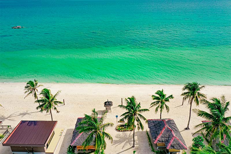 バンタヤン島のビーチ