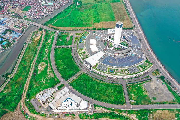 SM Seasideとオーシャンパークのドローン写真