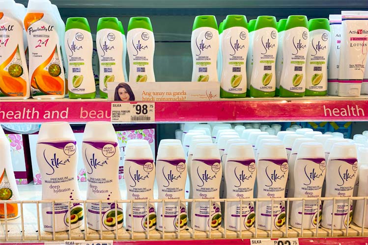 スーパーマーケット内のSilka