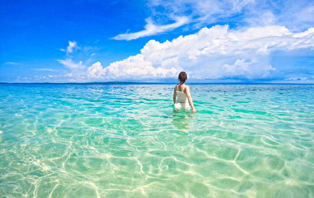 パンダノン島の美しい海と空