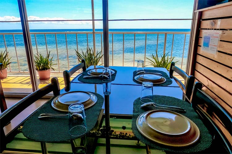 オーシャンビューの見えるレストラン