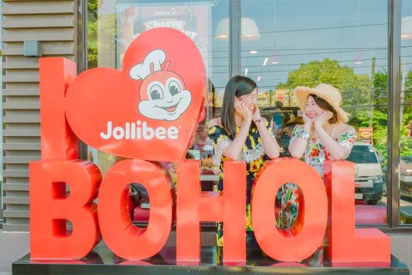 ボホール島のジョリビー