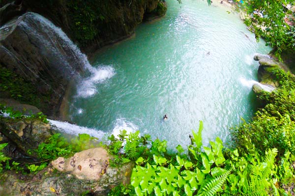 カワサン滝10mダイブ