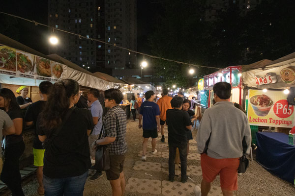 ナイトマーケット